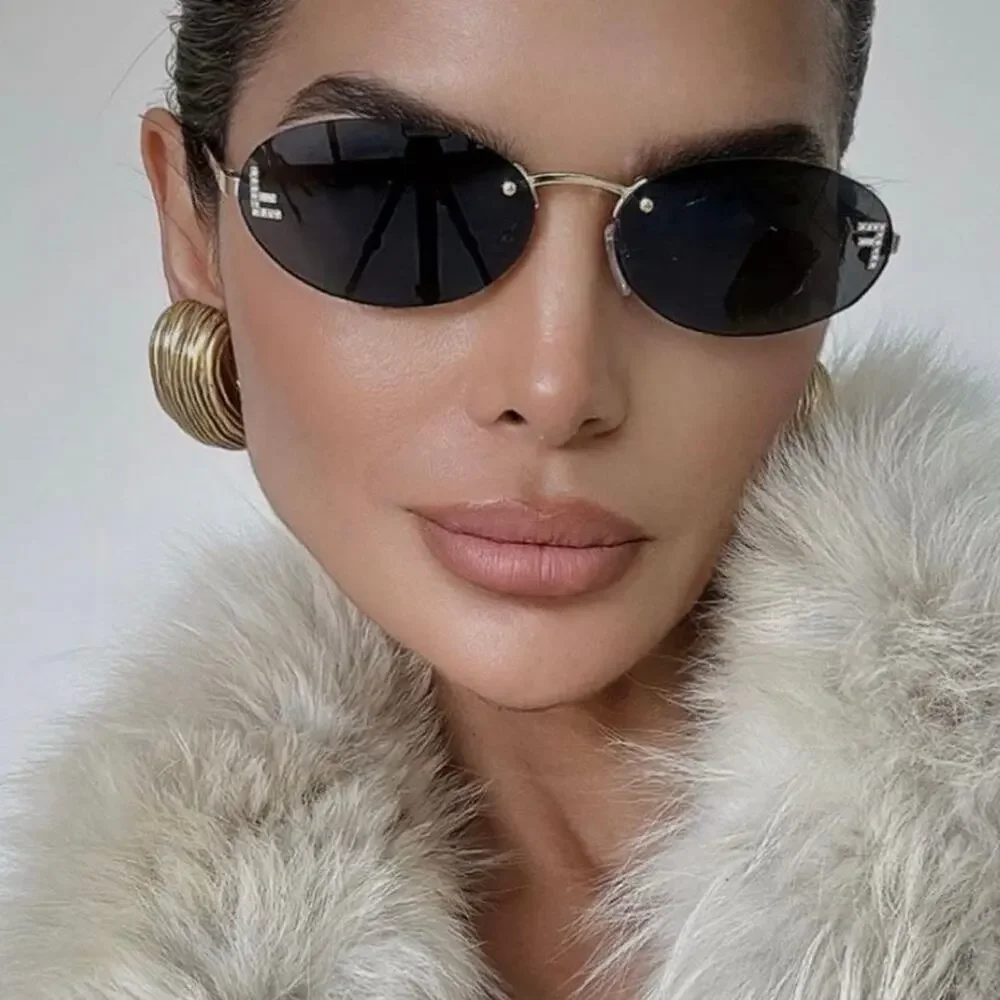 New! FENDI Sunglasses FE4075US 12A, Authentic